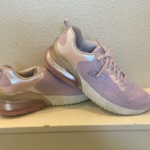 Skechers women’s athletic shoe